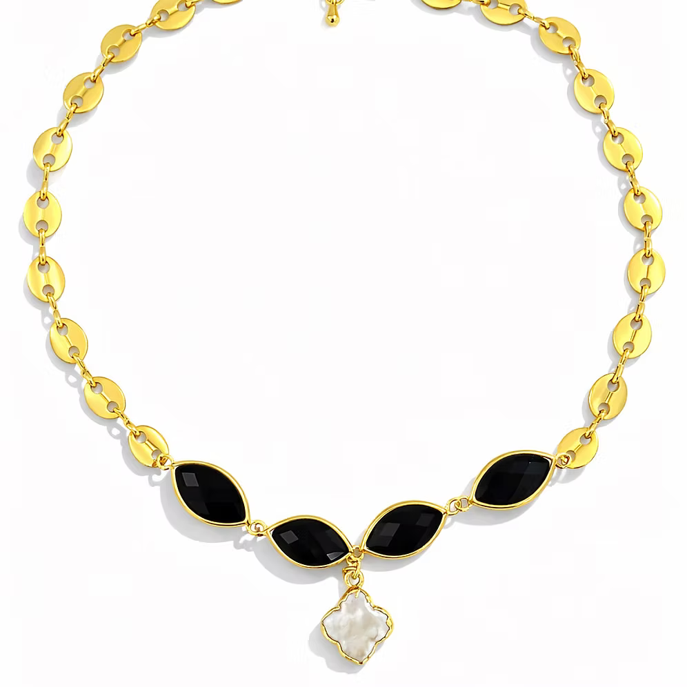 Clover Pearl Black Necklace