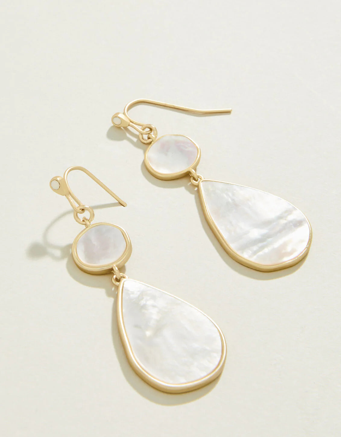 Spartina 449 | Batina Mother of Pearl Earrings
