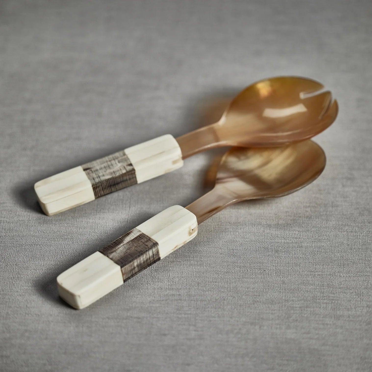 Salad Server Set w/ Variegate Horn with Bone