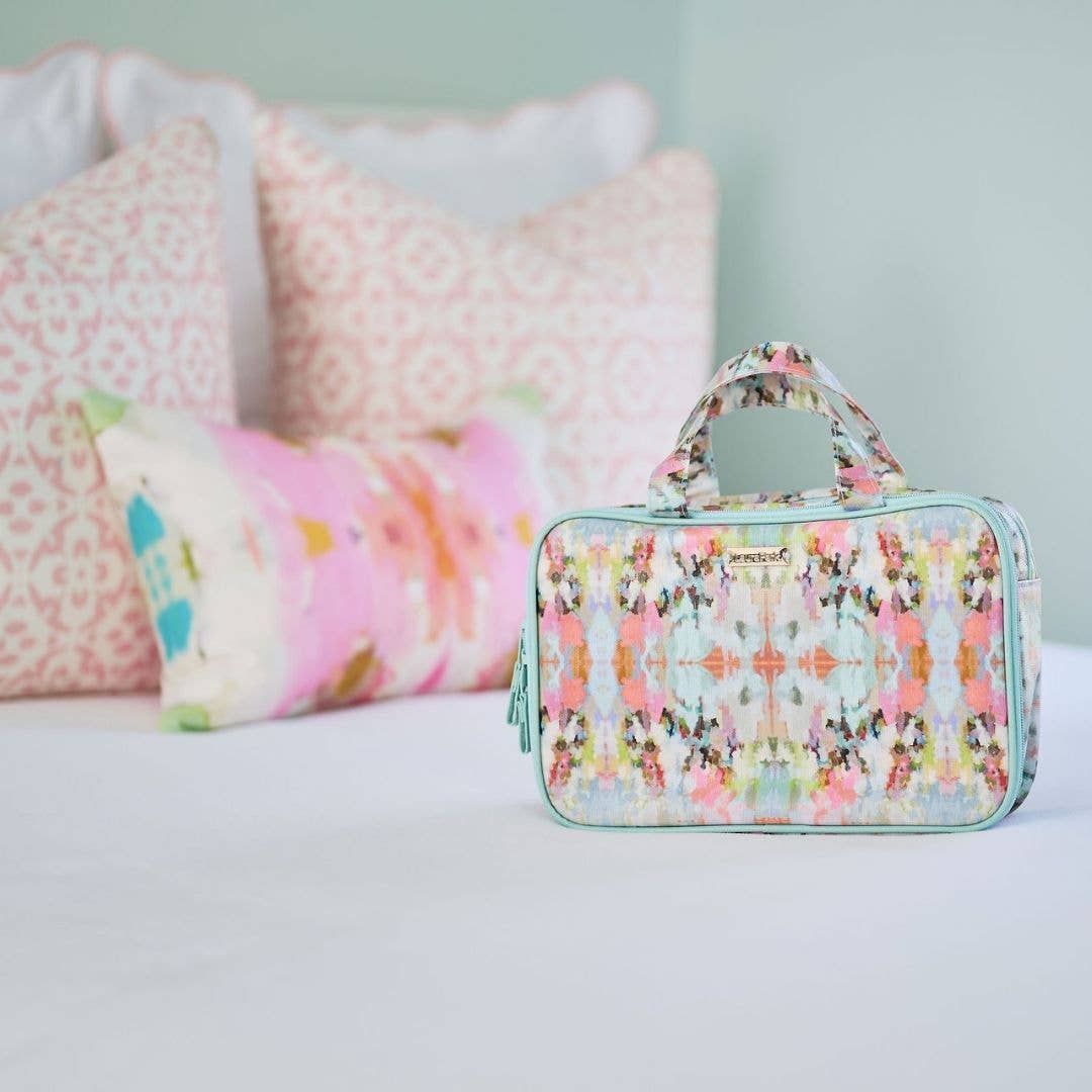 Laura Park | Brooks Avenue Travel Case