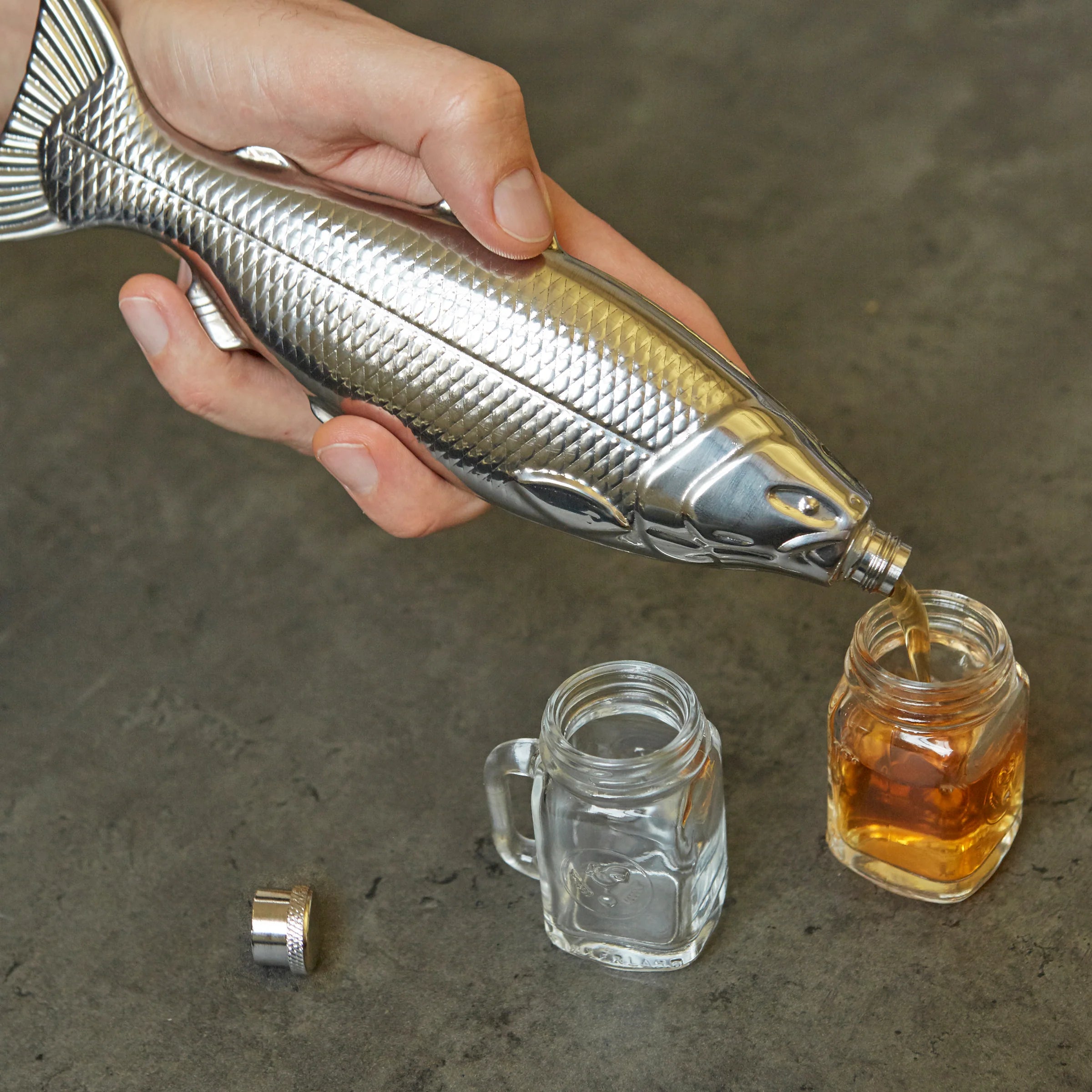 Kikkerland | Fish Flask