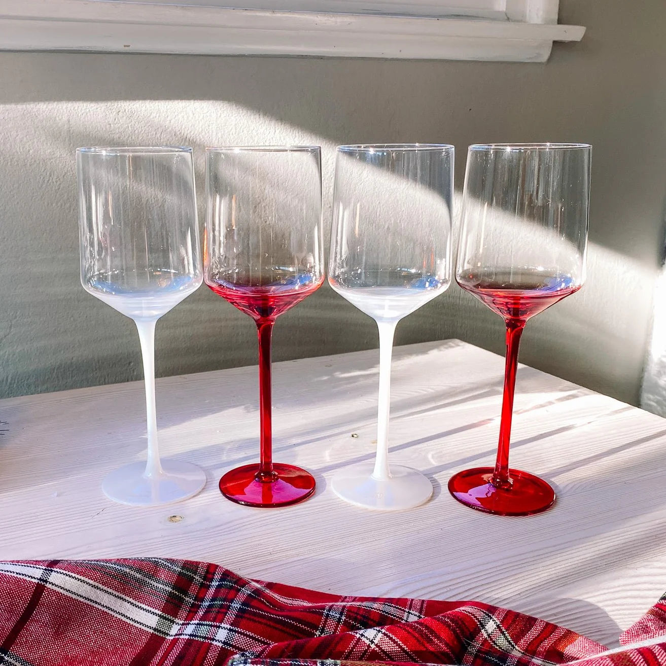 Frosted Berry Wine Glass Set of 4