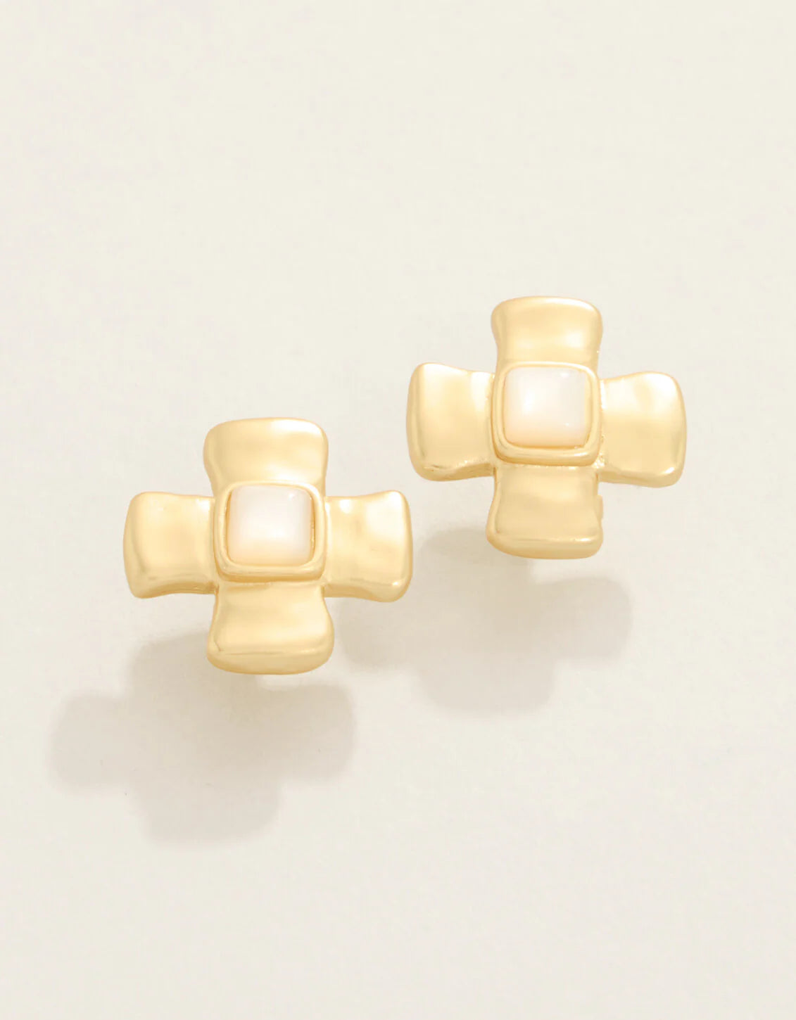 Spartina 449 | Affirmation Stud Mother of Pearl Earrings