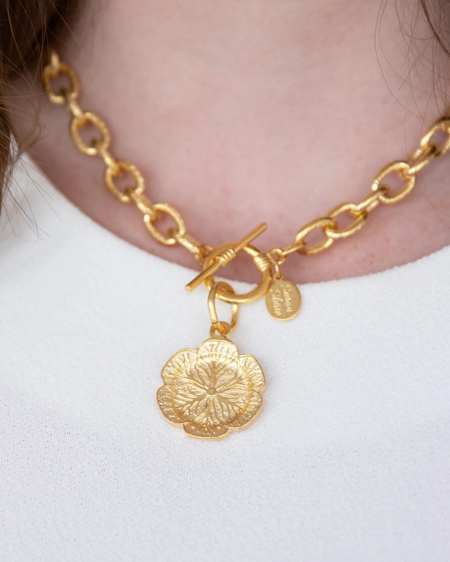 Susan Shaw | Gold Cabbage Plate Toggle Necklace 16"