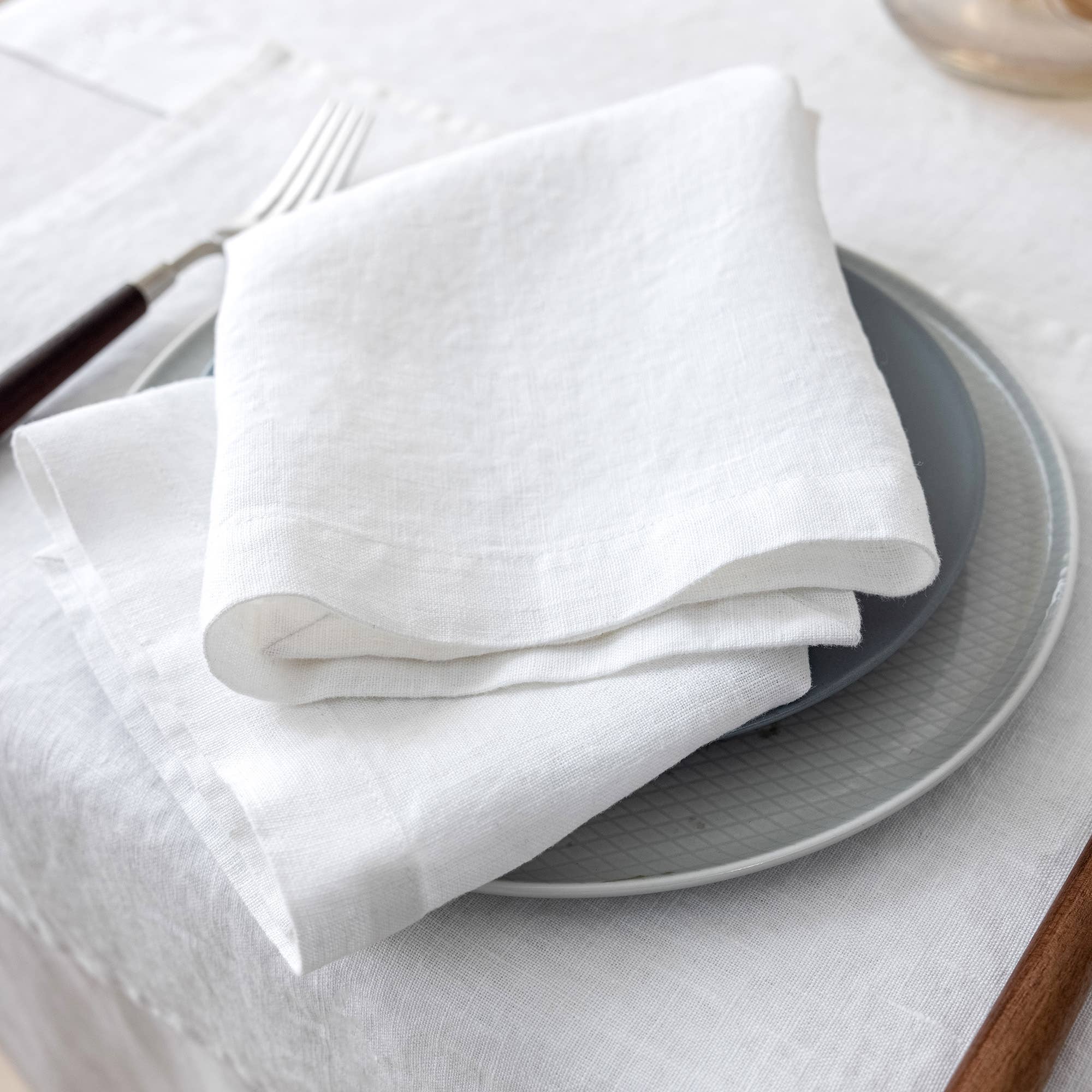 100% Linen Napkins (Set of 4) - 20'' x 20'' - White