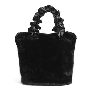 Coco+Carmen | Larsa Faux Fur Wristlet