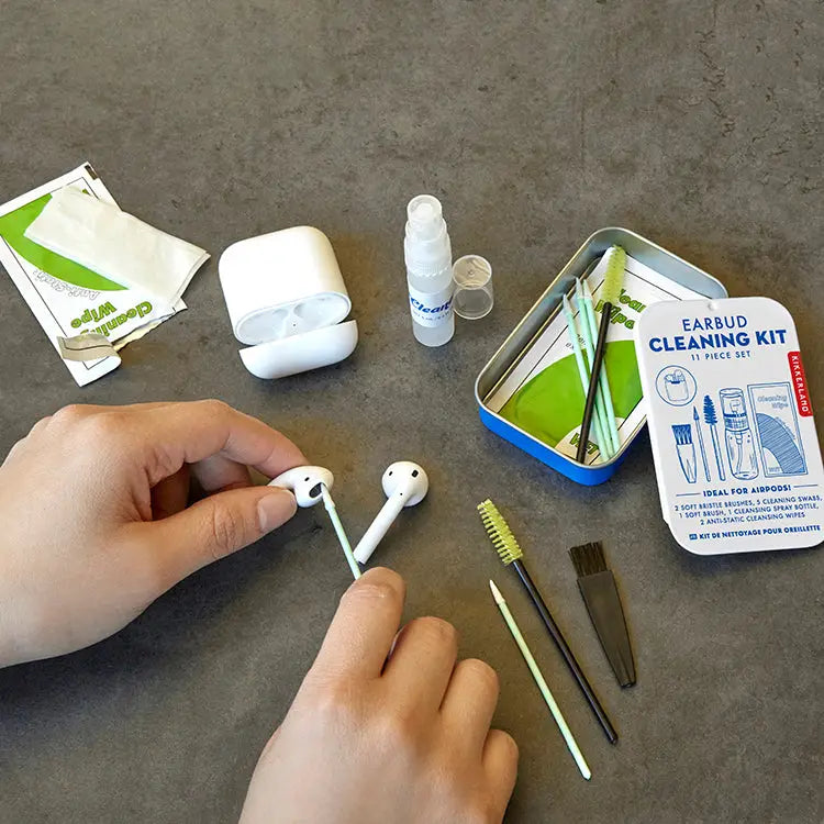 Kikkerland | Earbud Cleaning Kit