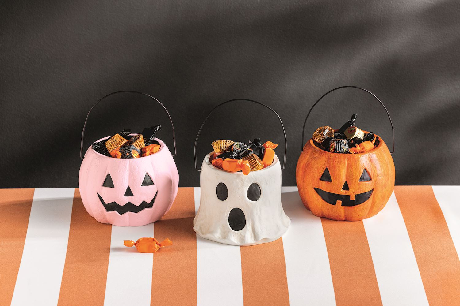 Halloween Mini Treat Buckets