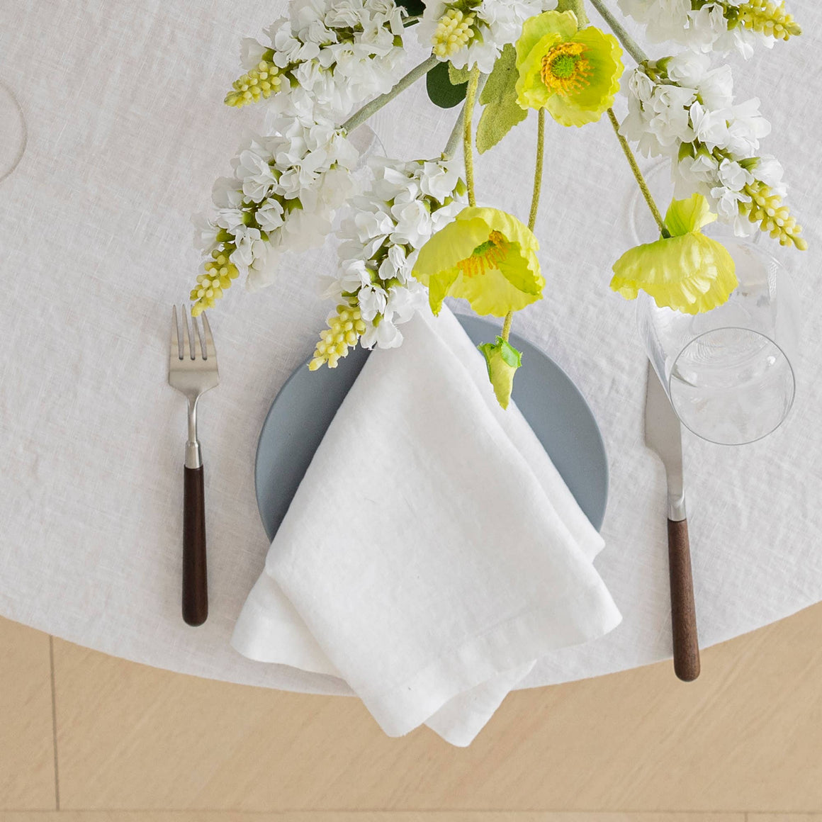 100% Linen Napkins (Set of 4) - 20'' x 20'' - White