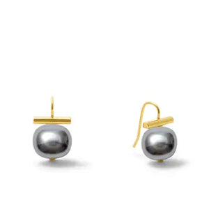 CC & Co. | Gold Pebble Pearl Earrings - Medium