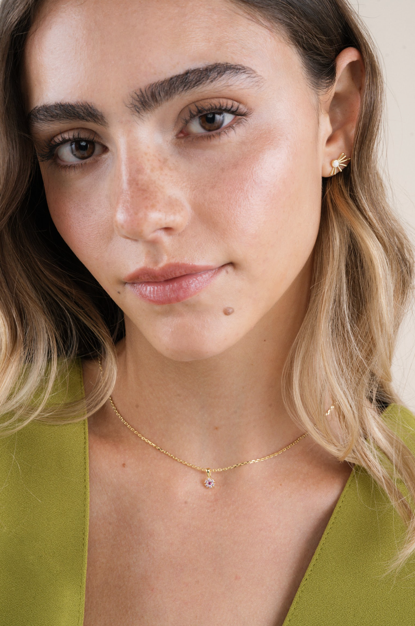 Sun Ray - Mother of Pearl - Gold Earrings