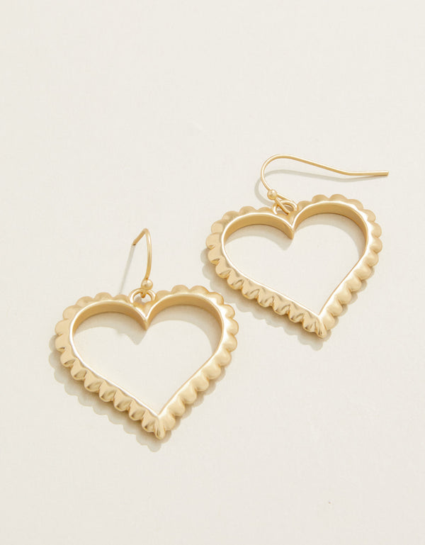 Spartina 449 | Scalloped Heart Earrings