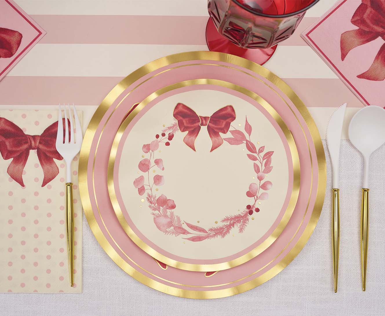 Sophistiplate | Pink Bows Wavy Salad Plate
