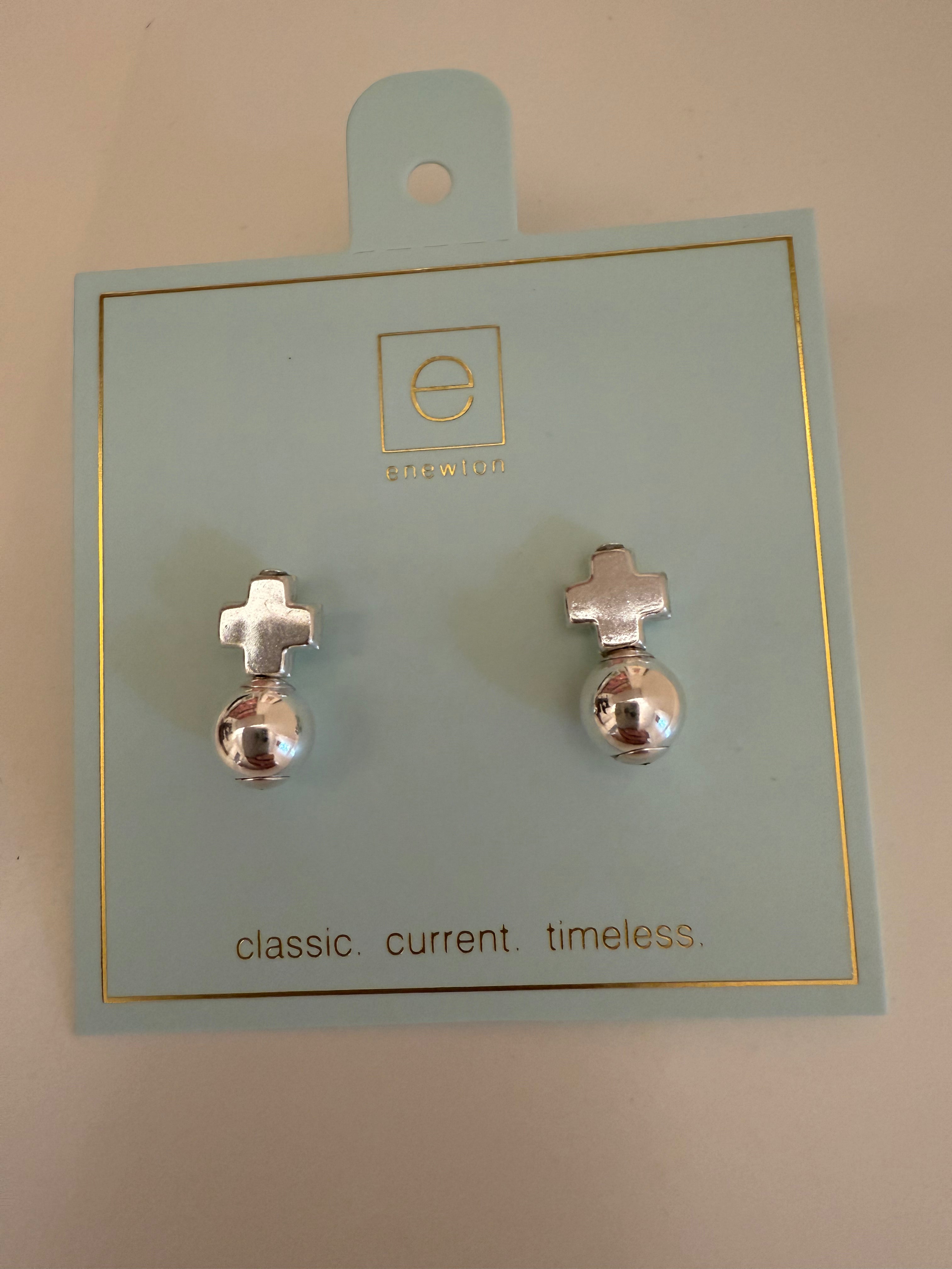 eNewton | Signature Cross Sterling Stud - Pearl & Classic