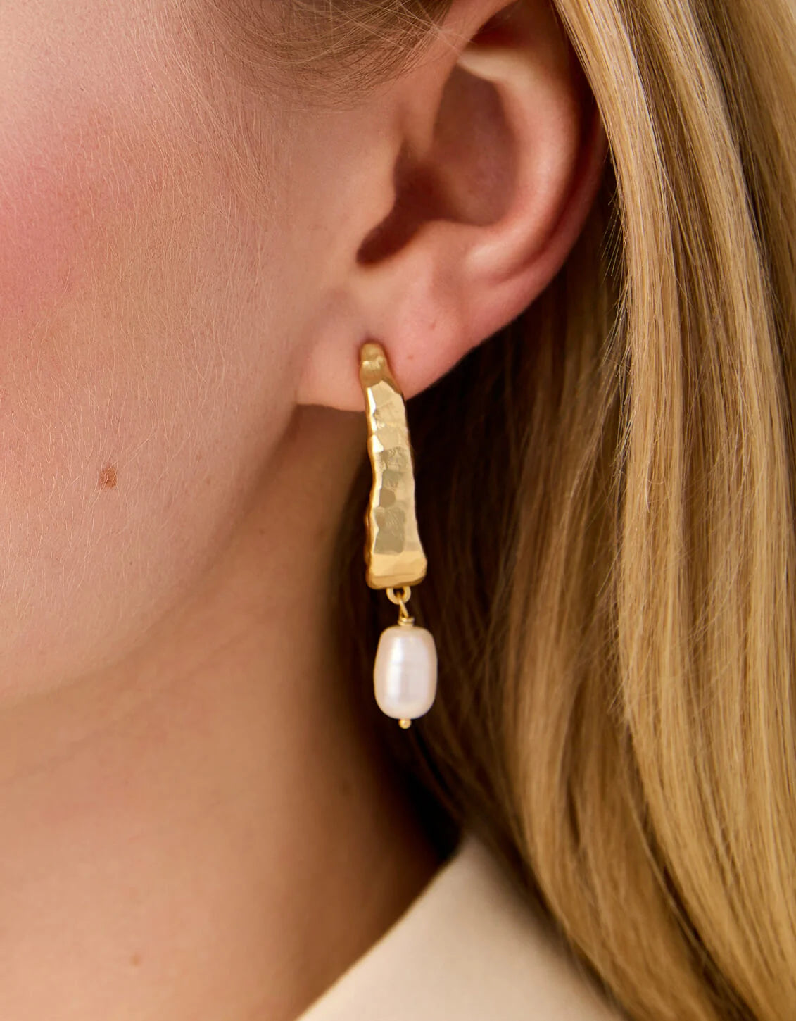 Spartina 449 |Tumbled Hoop Earrings w/ Pearl