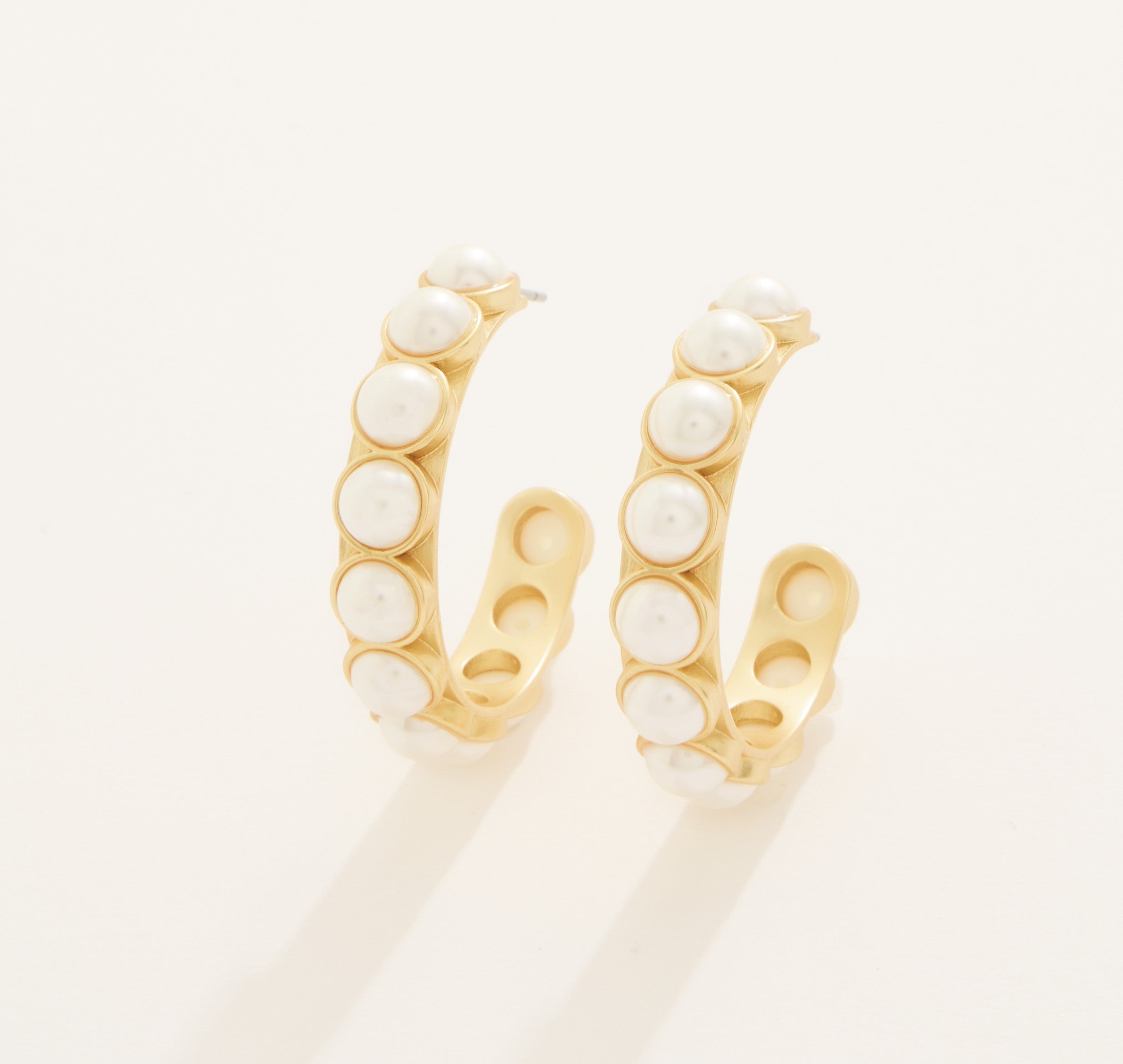 Spartina 449 | Anna Pearl Hoop Earring
