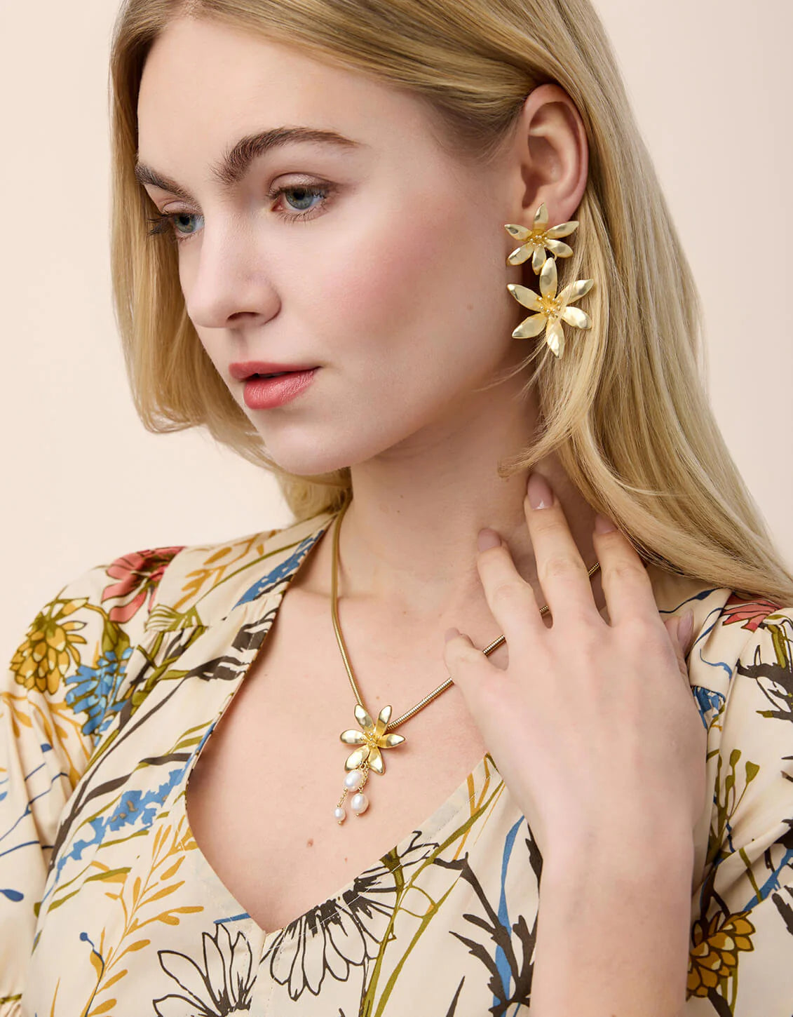Spartina 449 | River Lily Gold Earrings