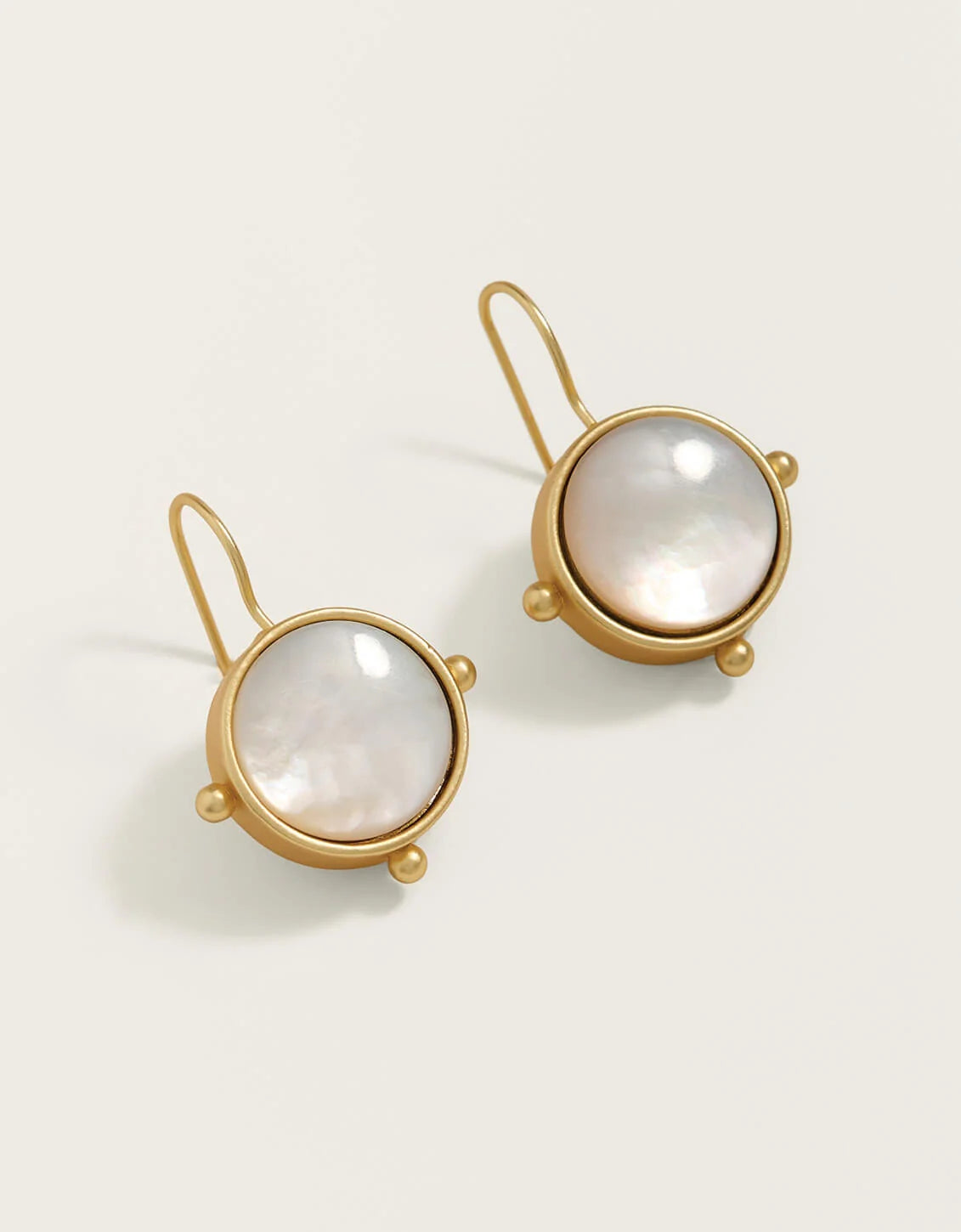 Barony Earrings Mother of Pearl