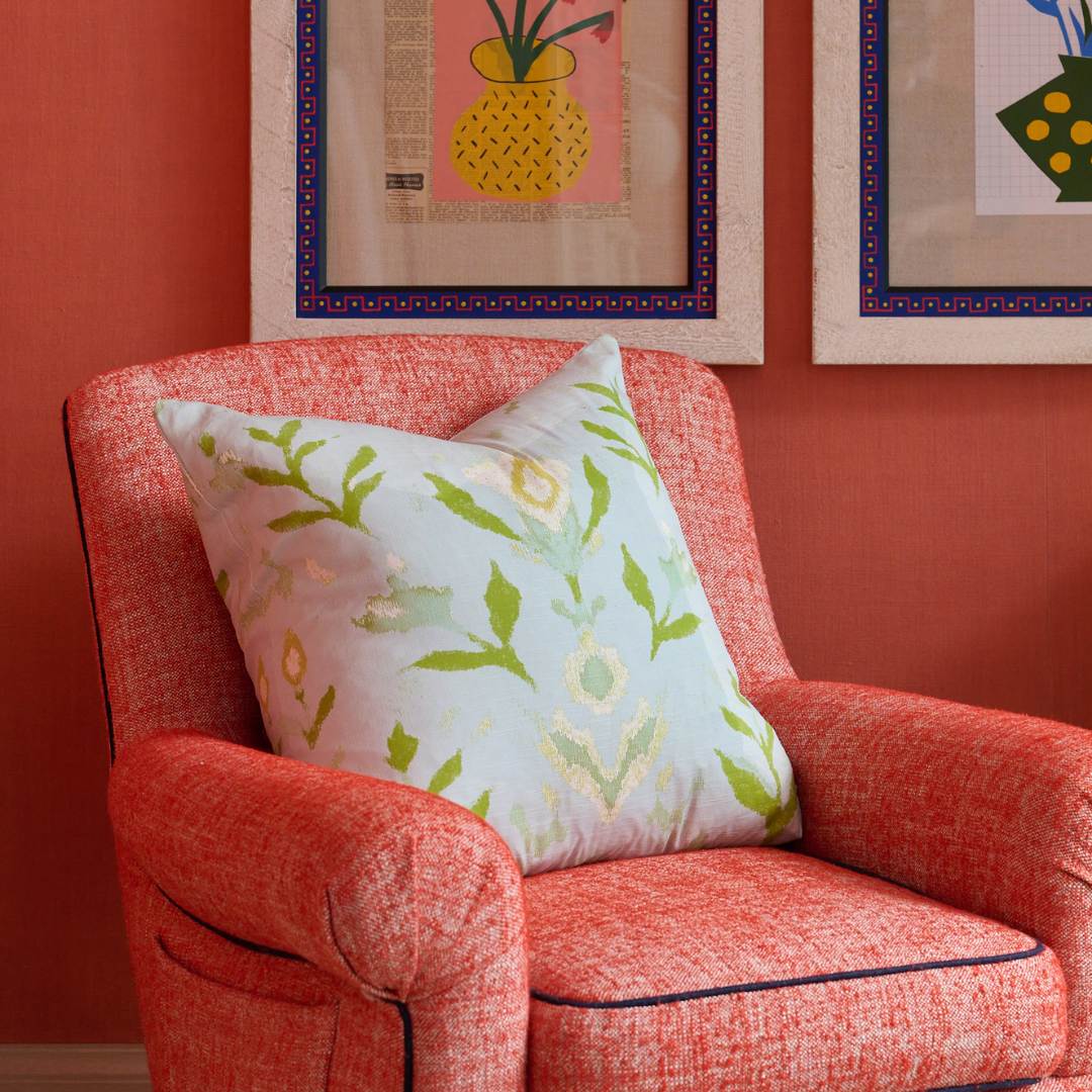 Petal Garden 22' x 22" Decorative Pillow