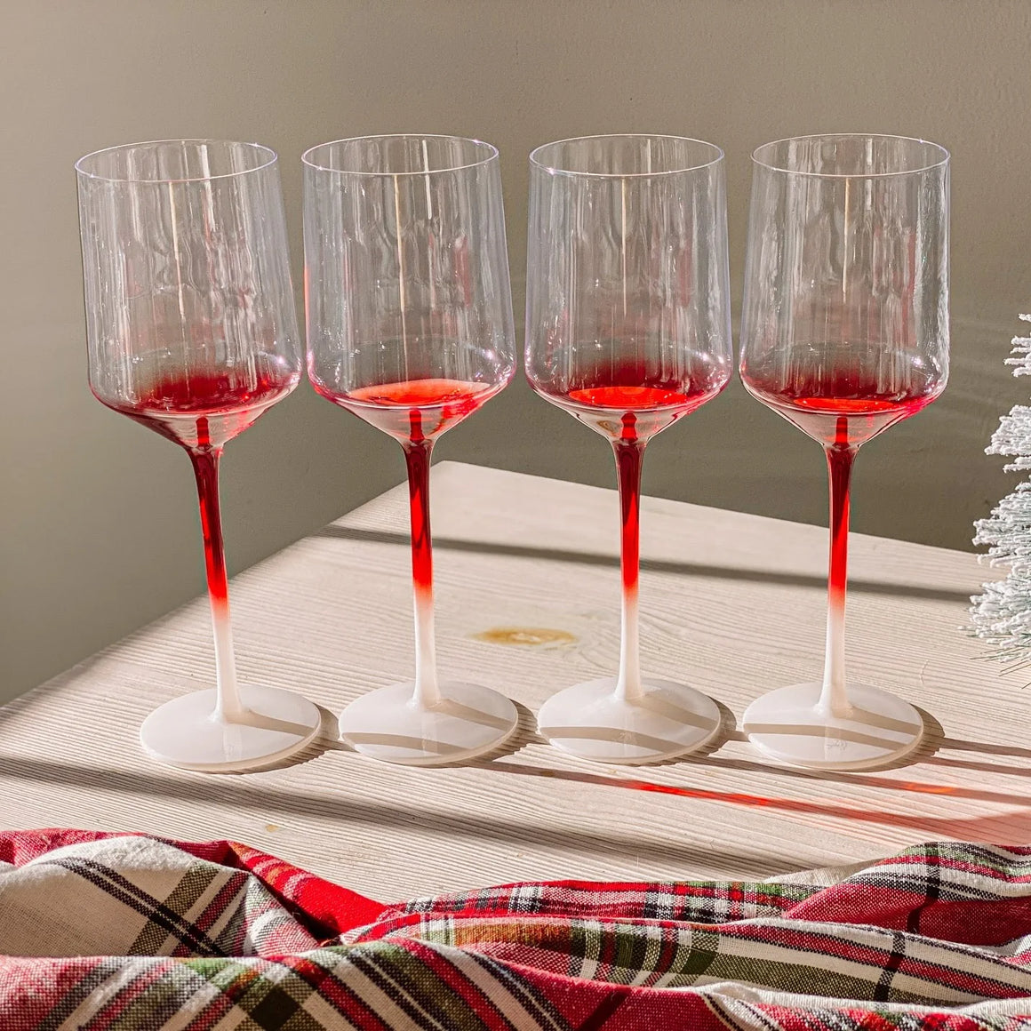 Byrdeen | Peppermint Wine Glass Set of 4