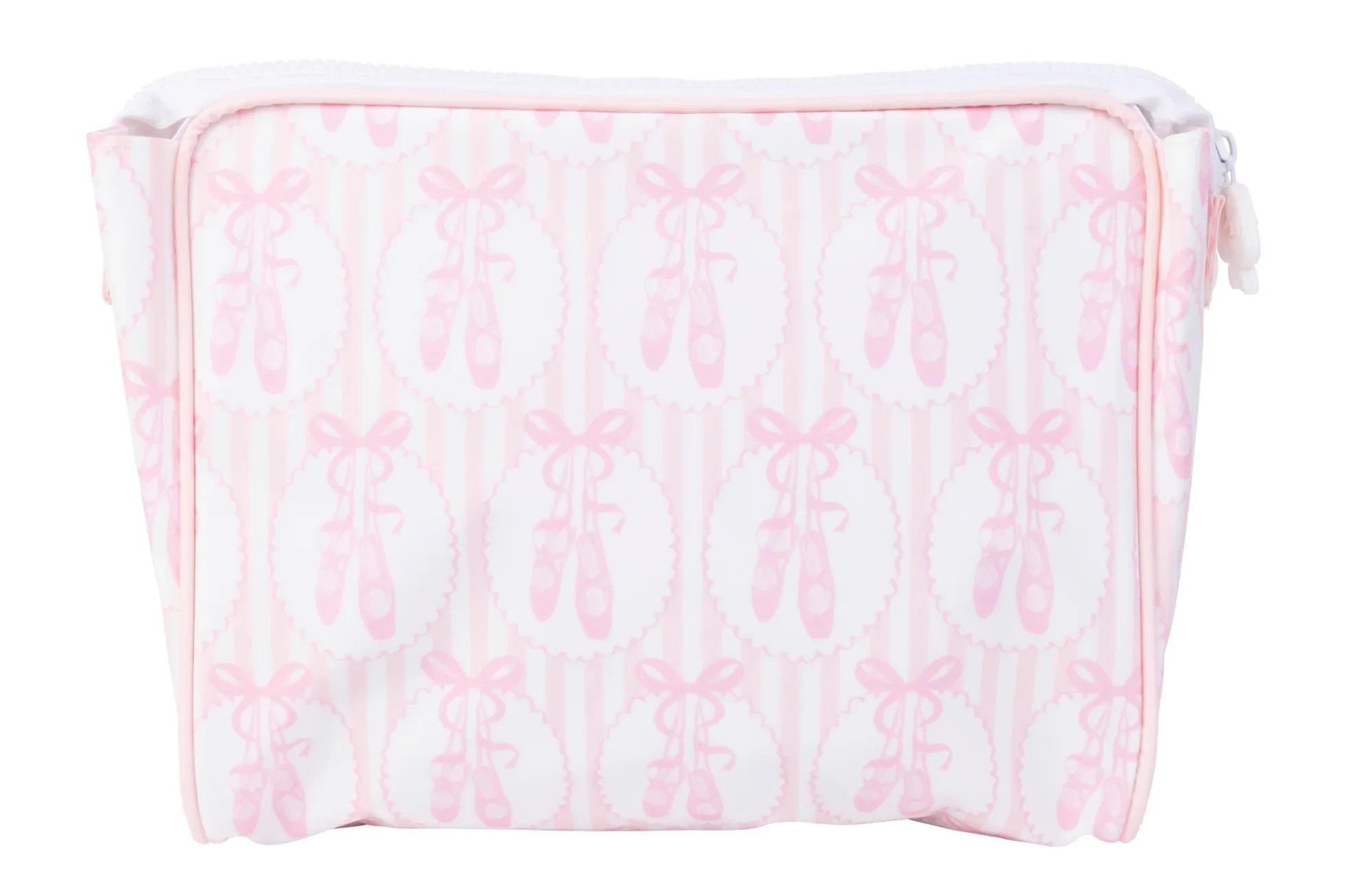 Apple of My Isla | The Go Bag