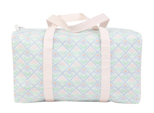 Apple of My Isla | The Duffle Bag