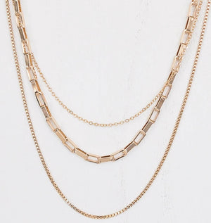 Leslie Curtis | Baylee Gold Necklace