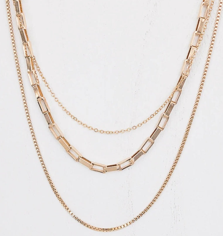 Leslie Curtis | Baylee Gold Necklace