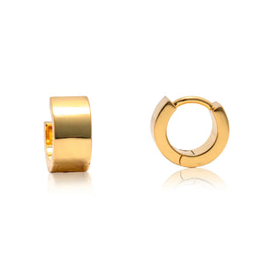 CAI | Dainty Gold Huggie Earrings