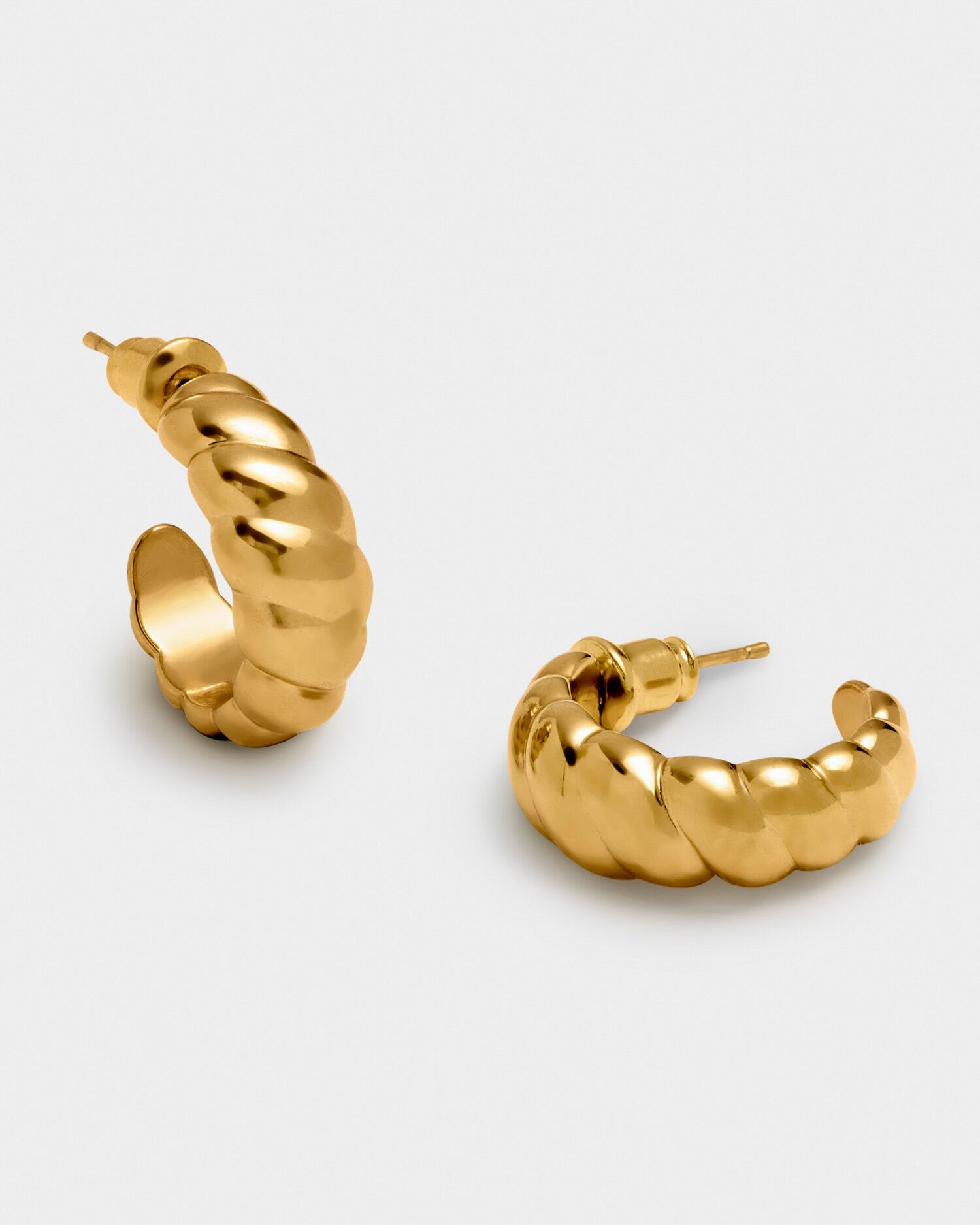 Harper Twist Hoop Earring