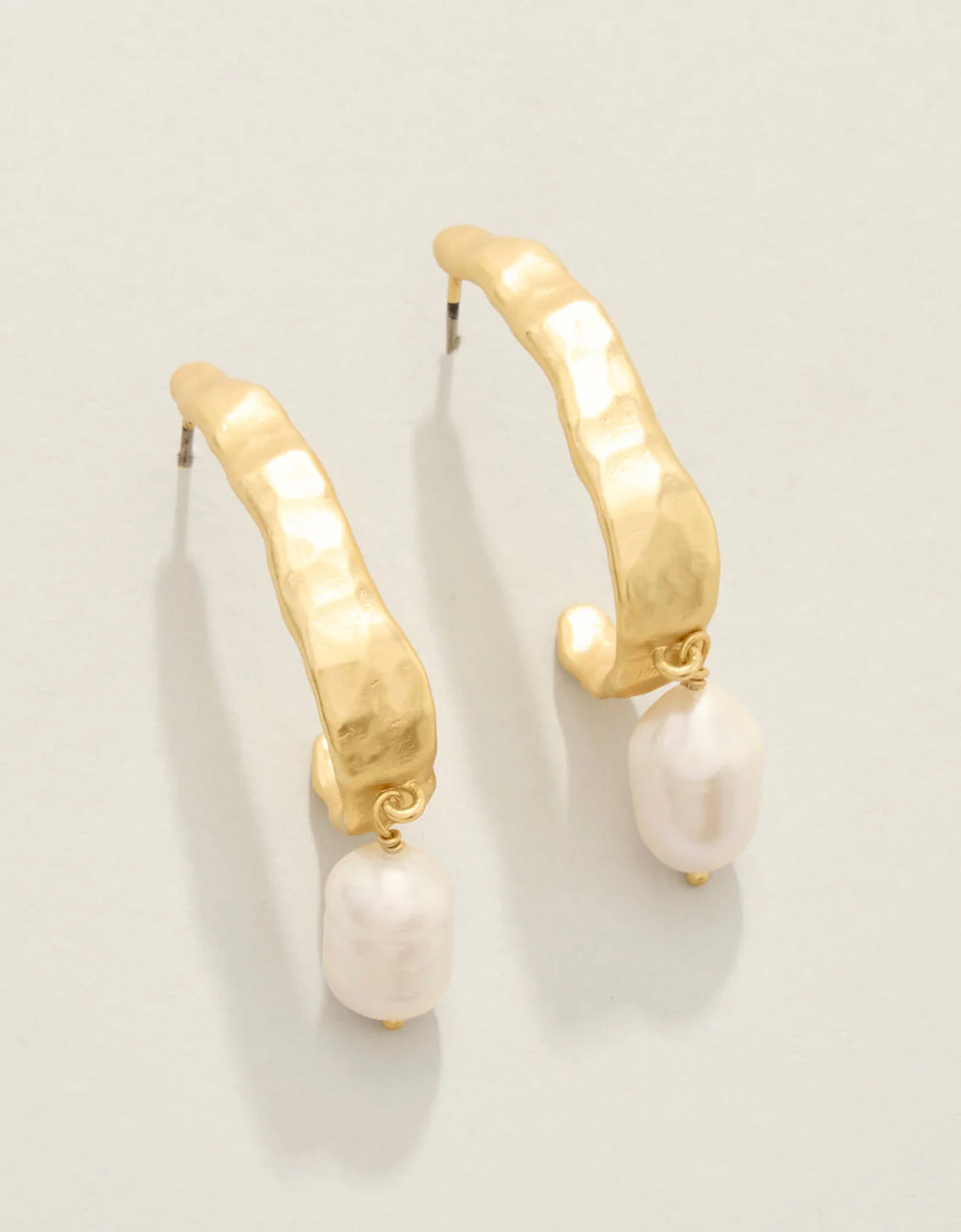 Spartina 449 |Tumbled Hoop Earrings w/ Pearl