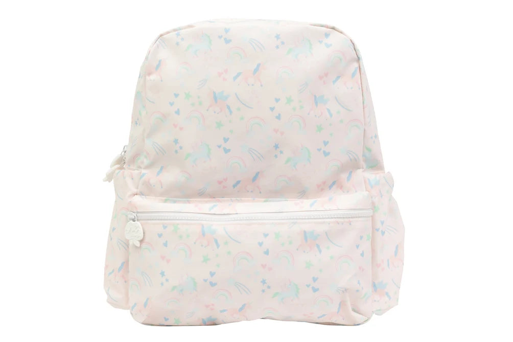 Apple of My Isla | The Backpack