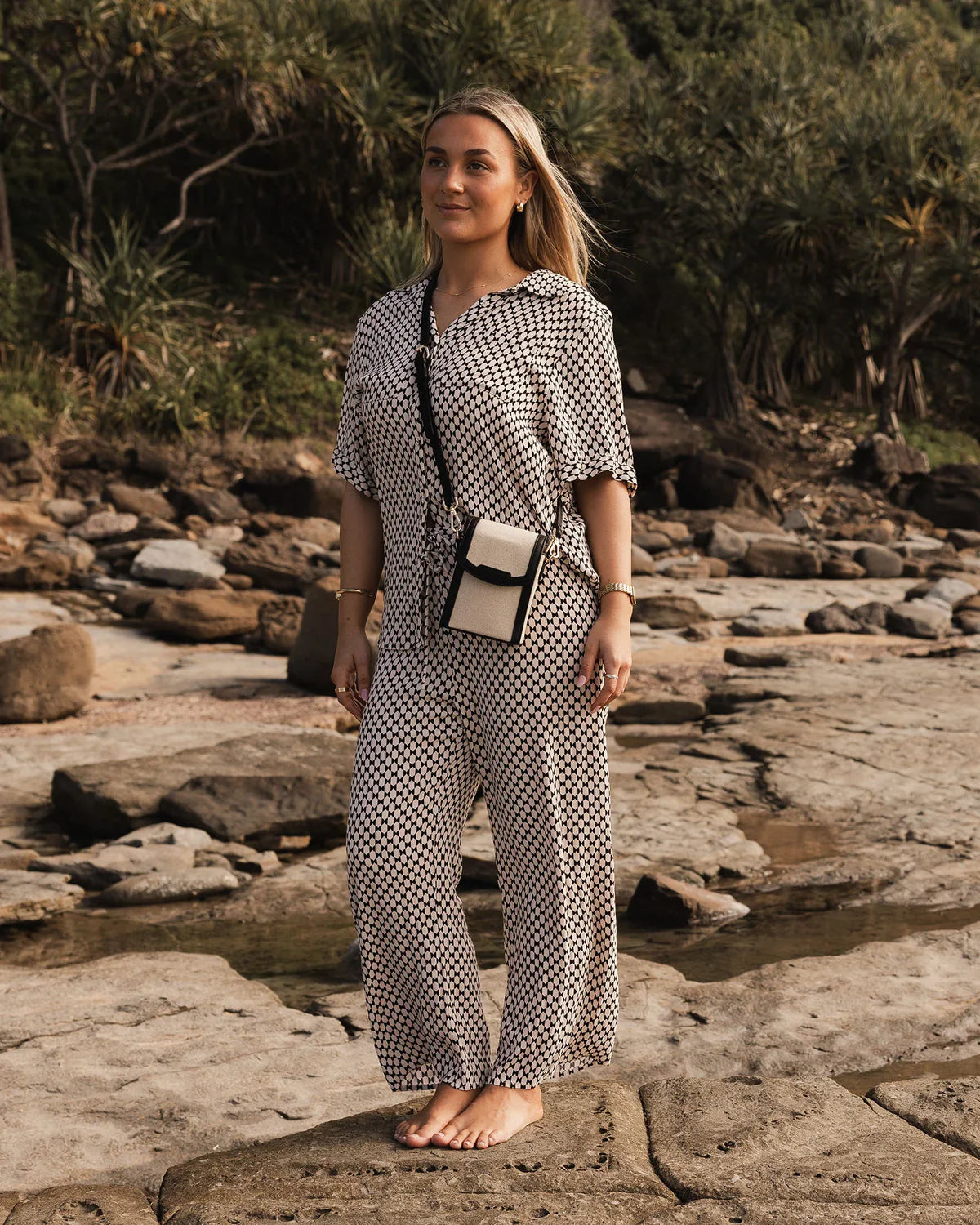 Yoko Canvas Phone Bag
