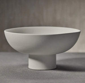 Zodax Côte d'Ivoire White Ceramic Footed Bowl