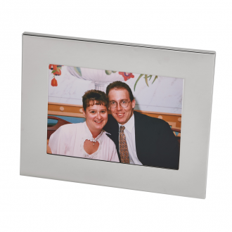 SILHOUETTE 4" X 6" SILVER PLATED PHOTO FRAME