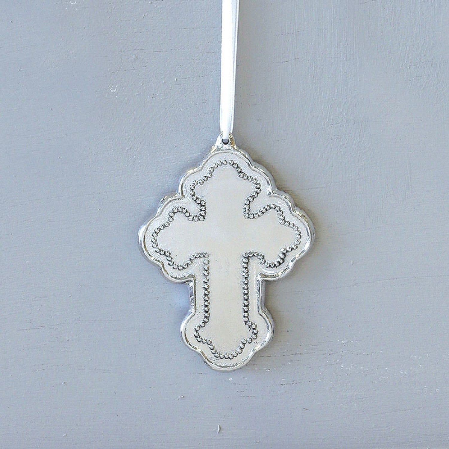 Beatriz Ball | Cross